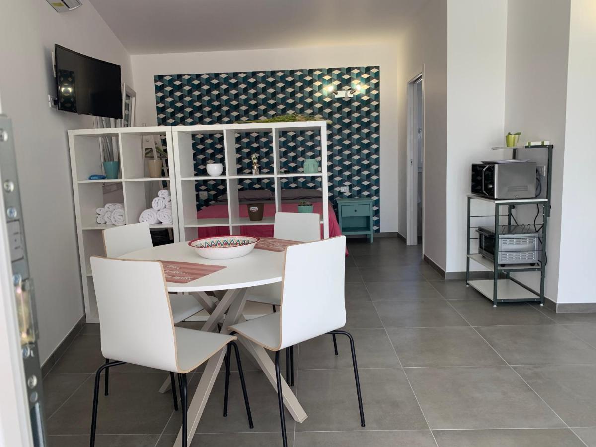 White House Monolocale Apartman Avola Kültér fotó